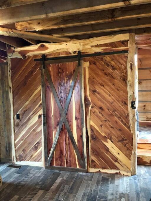 The Log Castle~Stunning Mountain Views~Hot Tub Villa Sevierville Bagian luar foto
